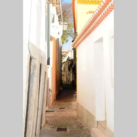 Apartment Charming Duplex At Alfama Lissabon