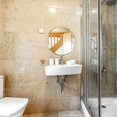 Charming Duplex At Alfama