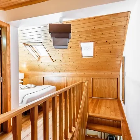 Charming Duplex At Alfama *